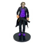 اکشن فیگور جوکر سیاه با جلیقه بنفش طرح McFarlane - تصویر 2